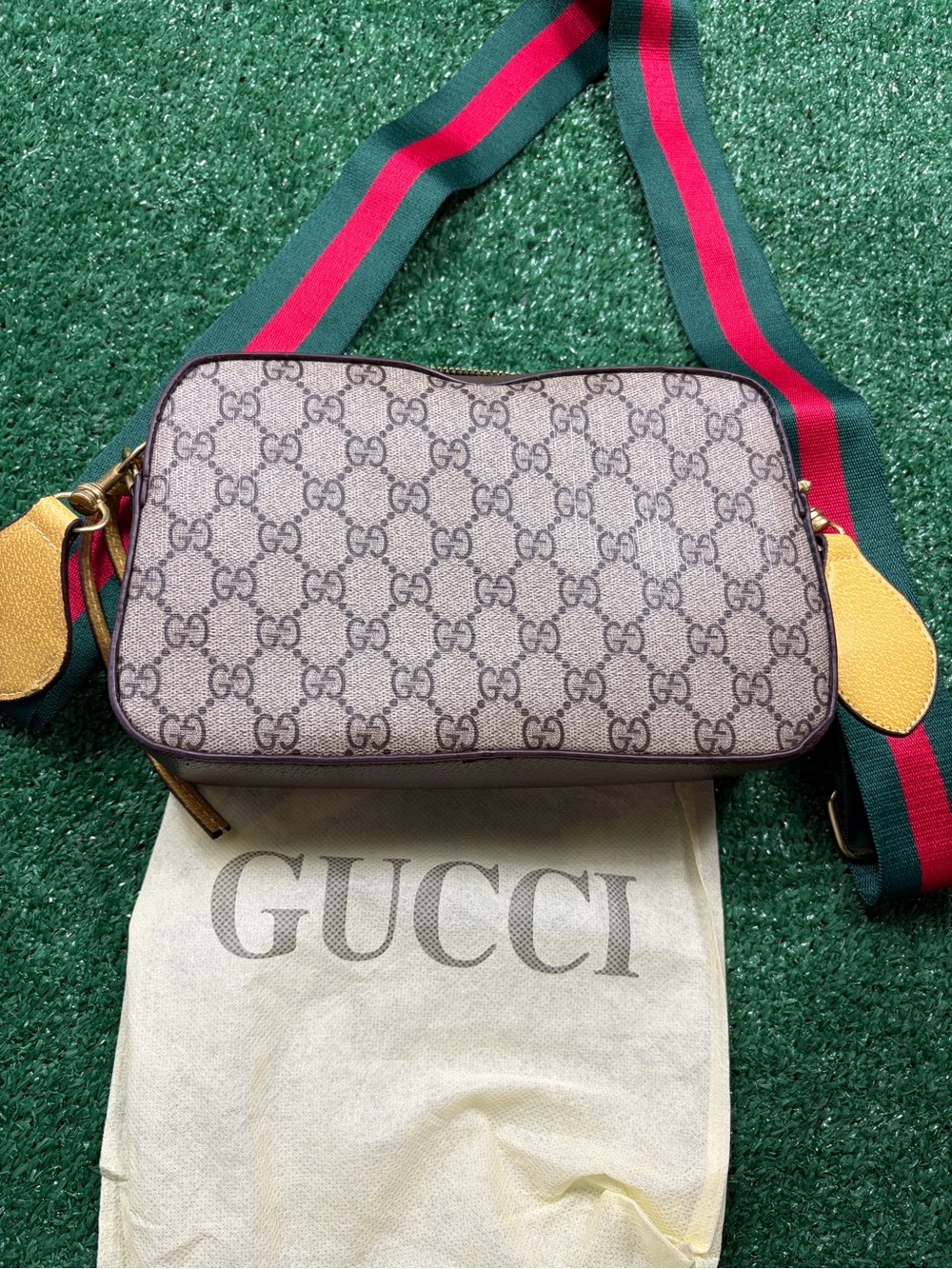 Gucci Brown GG Supreme Canvas Camera Bag with Web Strap - Picture 2 of 4